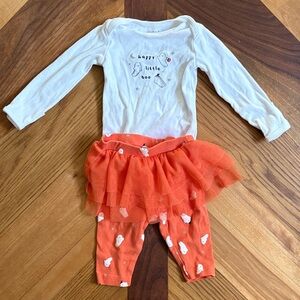 LIKE NEW! 0-3 month Carter's Halloween Outfit